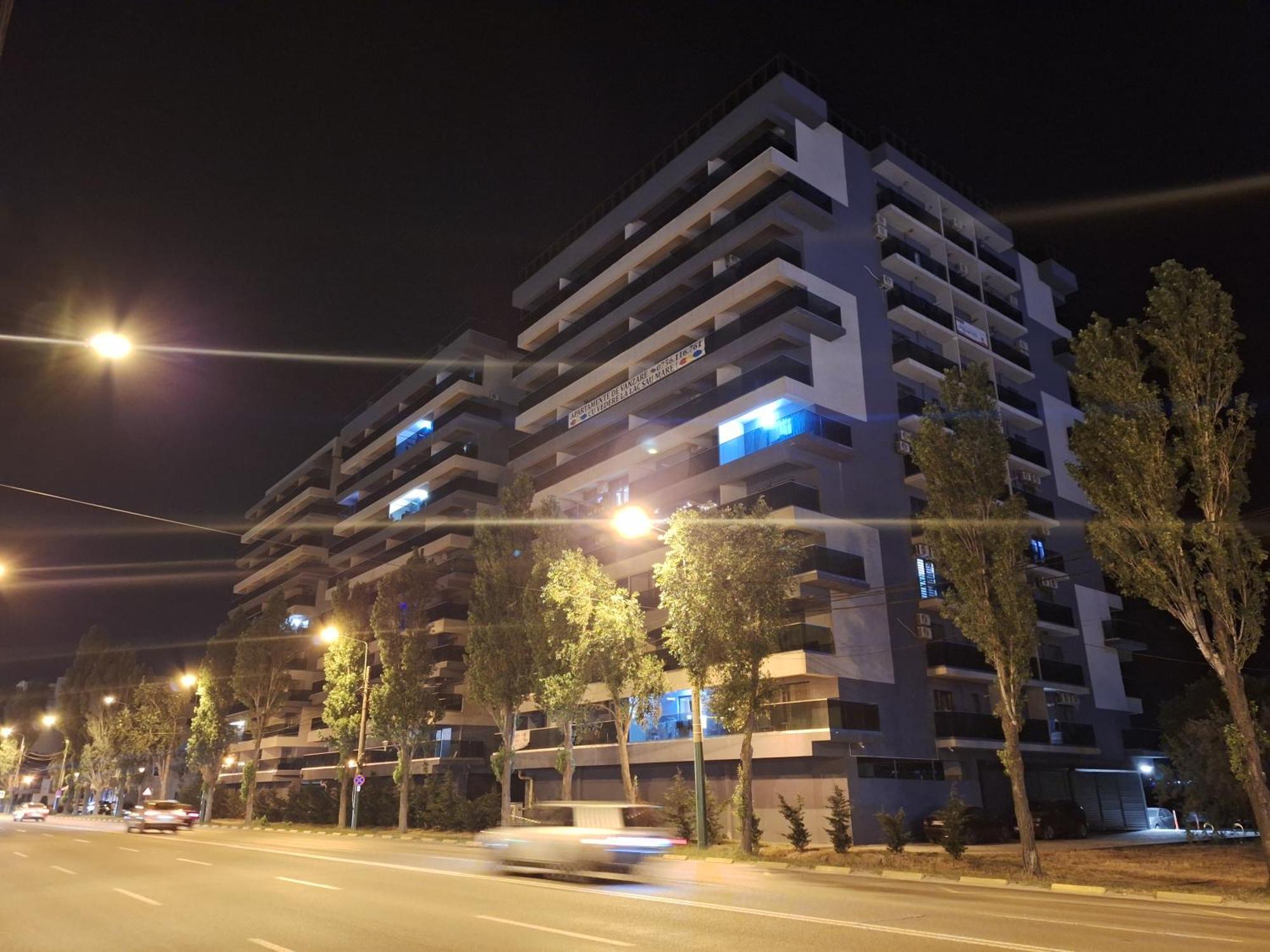 Elysse Sunrise Apartment Mamaia Exterior photo